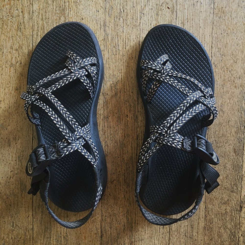 Chacos Size 8
